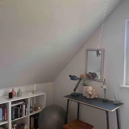 Hyggeligt Taet Pa Vandet I Bro Brenderup