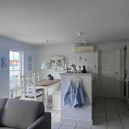 Βίλα Hyggeligt Taet Pa Vandet I Bro Brenderup